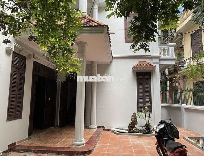 Cho thuê nhà số 42 ngõ 53 Quan Nhân 160m2, 3 tầng