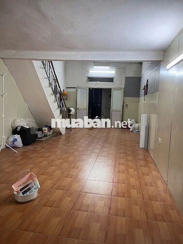 Cho thuê nhà DT 52m2, điện nước giá NN, nhà sạch sẽ có ĐH, bình NL
