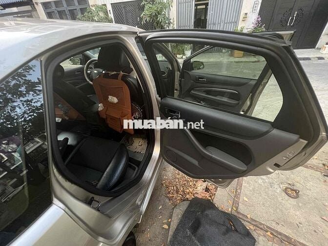 Ford Focus 2006 Bạc