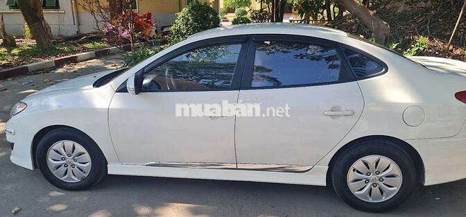 Hyundai Avante 2013 Trắng