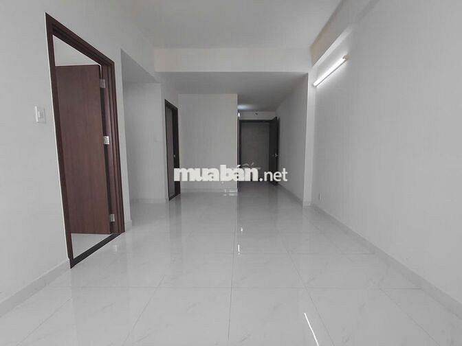 Chính chủ bán CH Green River Dt65m2 2PN 2WC giá 2tỷ740, view nội khu