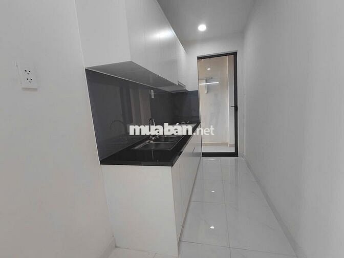 Chính chủ bán CH Green River Dt65m2 2PN 2WC giá 2tỷ740, view nội khu
