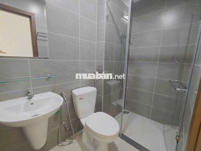 Chính chủ bán CH Green River Dt65m2 2PN 2WC giá 2tỷ740, view nội khu