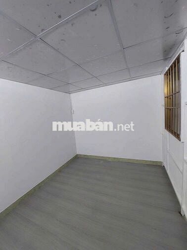 Cho thuê nhà đường Phạm Hùng C1 DT.3m5×5m5 } 1 lầu 2 Phòng 1 toilet.