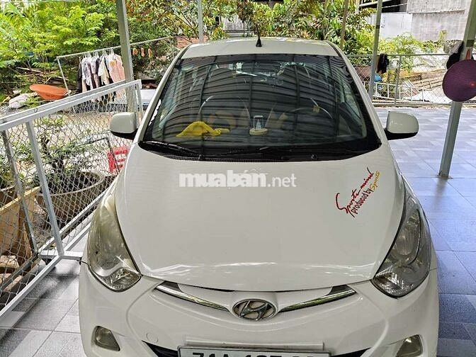 Hyundai Eon 2012 Trắng Xăng 4 lít/100km