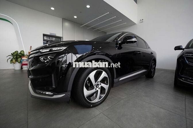VinFast VF8 Eco 2023 pin Catl