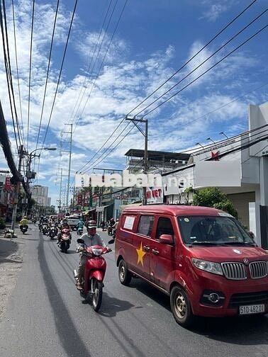 Nhà 2 Mặt Tiền Đ. Âu Cơ Gần Trường Đại Học Văn Hiến và Bệnh Viện Quận
