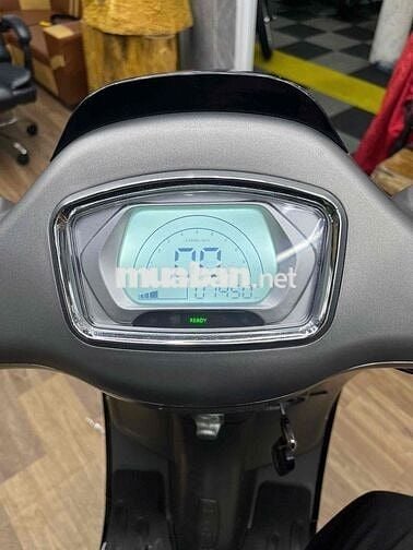 Vespa 50cc 2025 chính chủ bstp odo 1,4k km