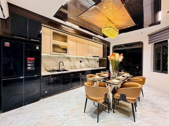 ⭐️Siêu phẩm 5 Lầu THANG MÁY tuyệt đẹp Cao cấp đường rộng 12m góc 2 mặt