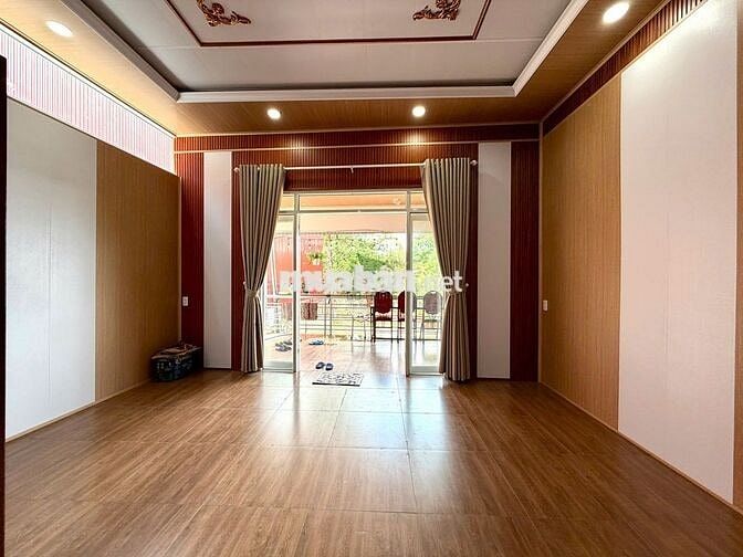 CHO THUÊ CĂN HỘ 1 PN FULL NỘI THẤT CÓ BAN CÔNG ĐƯỜNG HÙNG VƯƠNG