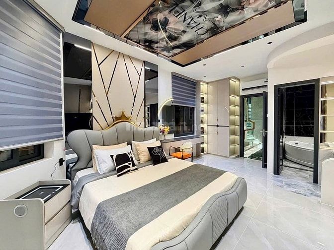 ⭐️Siêu phẩm 5 Lầu THANG MÁY tuyệt đẹp Cao cấp đường rộng 12m góc 2 mặt