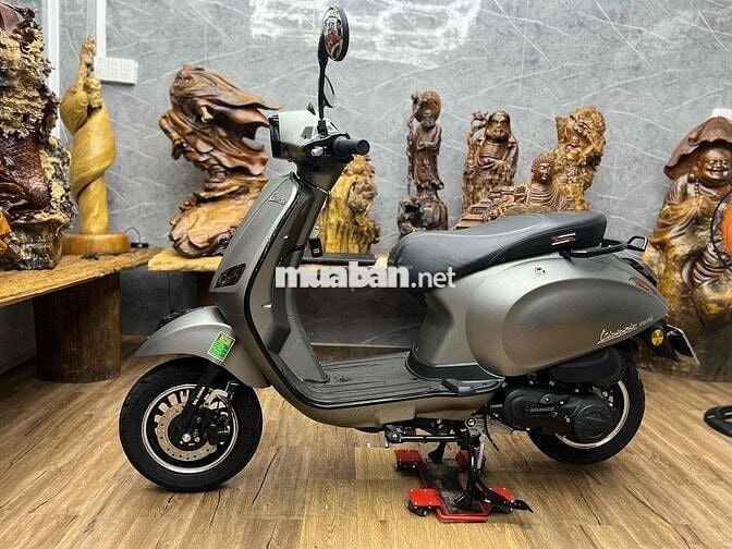 Vespa 50cc 2025 chính chủ bstp odo 1,4k km
