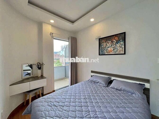 Căn hộ studio có nội thất - có bancon và dịch vụ dọn phòng- Hồ Hảo Hớn