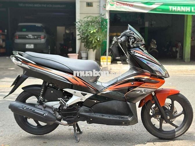 Honda Air Blade 2011 Cam đen