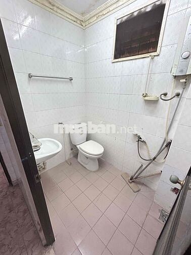 BÁN NHÀ MẶT TIỀN 4 TẦNG NGUYỄN VĂN ĐỪNG TT QUẬN 5