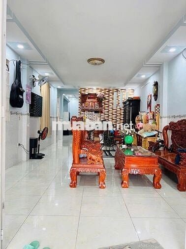 Nhà Đẹp 2 tầng,  HXH Lê Văn Lương, 135m2, 3PN, Giá 6.3 tỷ