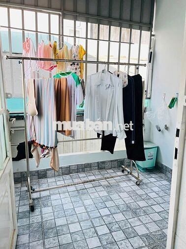 Nhà Đẹp 2 tầng,  HXH Lê Văn Lương, 135m2, 3PN, Giá 6.3 tỷ