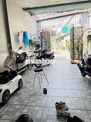Nhà Đẹp 2 tầng,  HXH Lê Văn Lương, 135m2, 3PN, Giá 6.3 tỷ