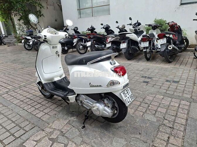 Piaggio Vespa LX125