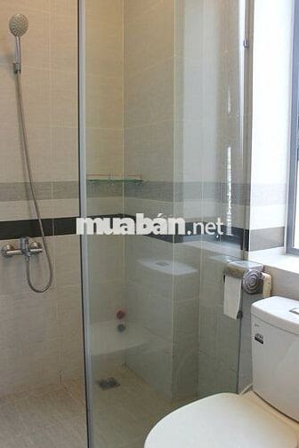 Căn hộ studio có nội thất - có bancon và dịch vụ dọn phòng- Hồ Hảo Hớn