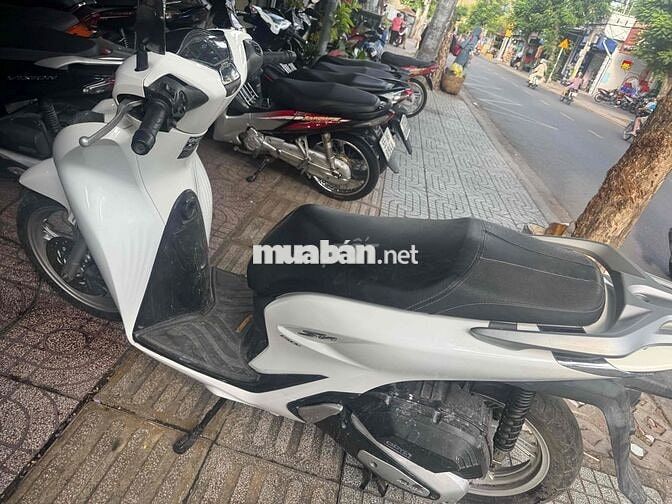 Honda SH 150 Trắng
