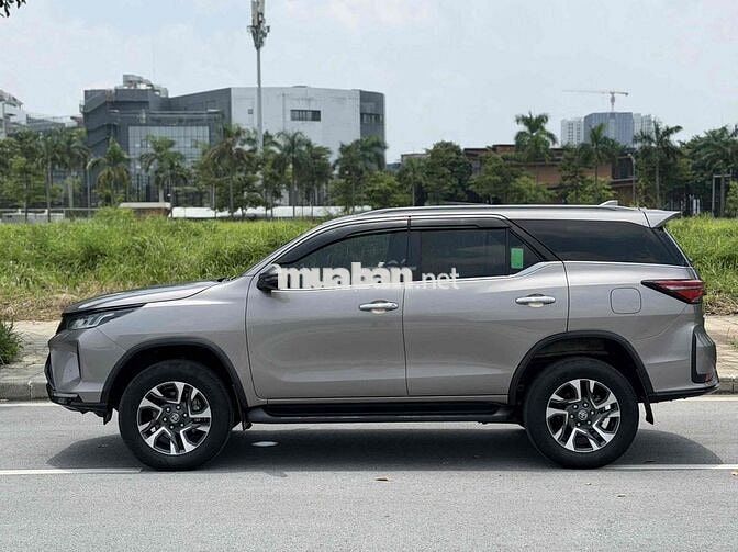 Toyota Fortuner Legender 2022 2.4L 4x2 AT Nâu