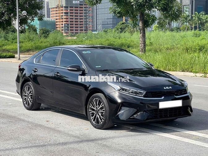 KIA K3 Premium 2.0AT 2022 Đen 28.000 km