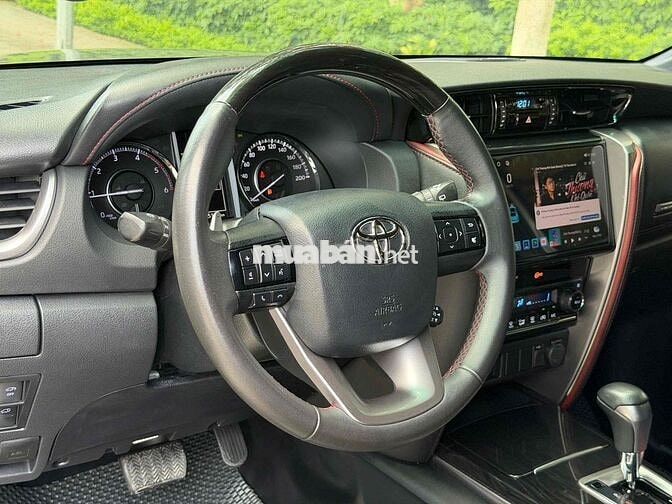 Toyota Fortuner Legender 2022 2.4L 4x2 AT Nâu
