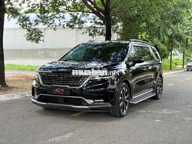 KIA Carnival Signature Full Xăng 6 vạn km Đen