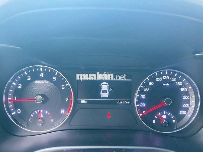 KIA K3 Premium 2.0AT 2022 Đen 28.000 km