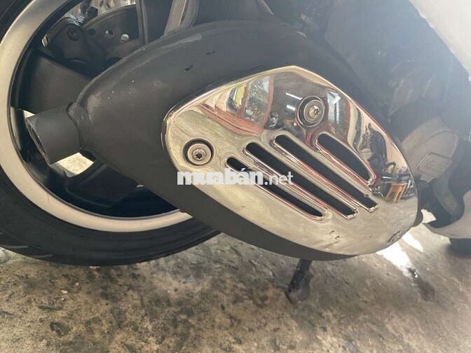 Piaggio Vespa GTS 125ie 2011 Xám