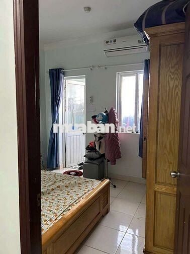 Bán căn hộ Nhất Lan 3, 50m2 giá 1 tỷ 950tr sổ hồng sẵn 
