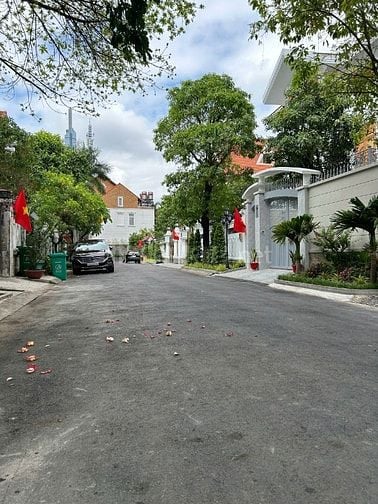 BIỆT THỰ 300M KHU TRẦN NÃO CÓ GIÁ 49 TỶ ĐẾN 85 TỶ