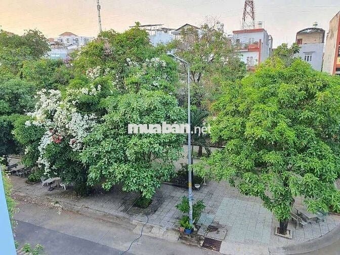 Lô đất đẹo 5m x 20m. View Công Viên Khu biệt Thự Phú Nhuận 