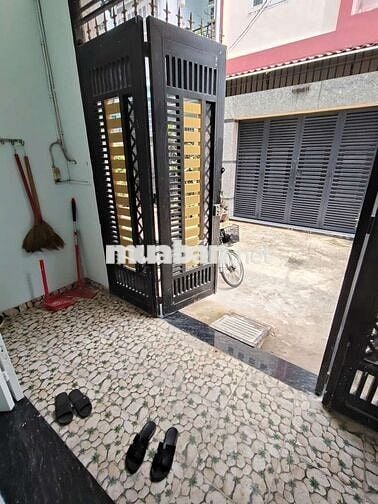NHÀ KDC HỒNG LONG GẦN QL13, VẠN PHÚC. 1T2L+ST 4PN 3WC SẠCH ĐẸP Ở NGAY