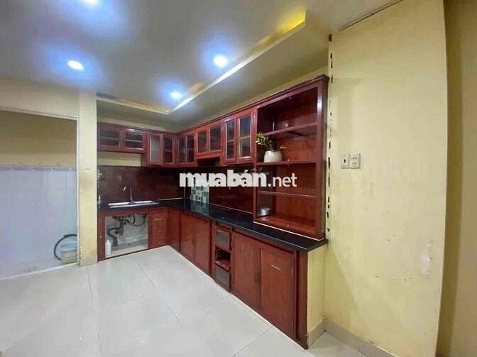 ✅Nhà thuê nguyên căn Mặt tiền Phạm Thế Hiển P5, DT: 4x12m, 3 tầng