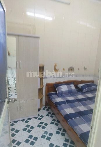 Nhà riêng hộ gia đình ngõ 79 Cầu Giấy, full đồ, 1N1K1B1WC 45m2