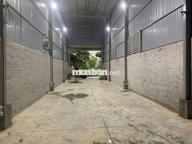 Cho thuê nhà thép/kho 110m2 mới dựng, sát sân bay Nội Bài