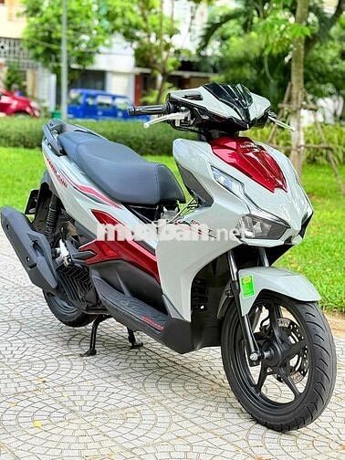 Honda Air Blade 2025 Trắng đỏ Tự động