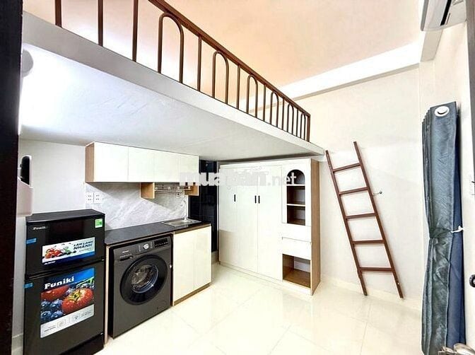 Bán Gấp CHDV Hẻm Xe Hơi Thông Phan Văn Trị .DT 90m2 Đất x 5Tầng