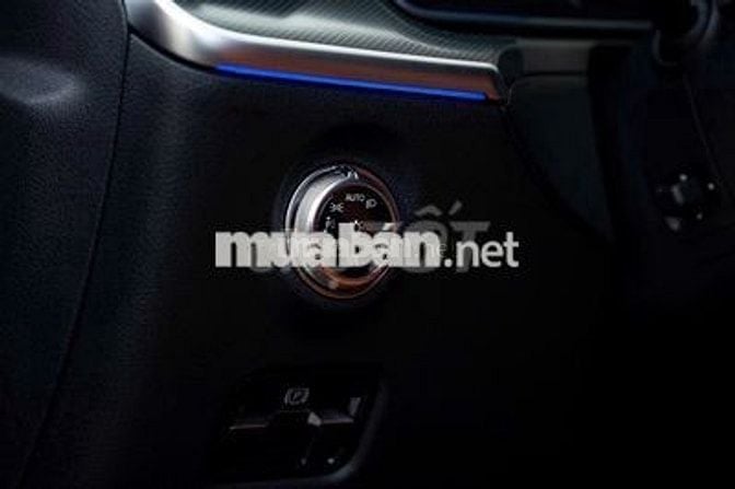 Mercedes C200 Avantgarde 2025 Siêu Lướt - 660km