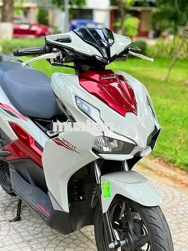Honda Air Blade 2025 Trắng đỏ Tự động