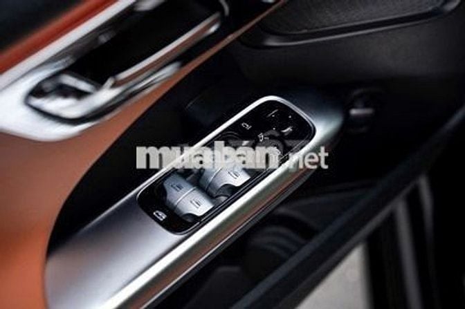 Mercedes C200 Avantgarde 2025 Siêu Lướt - 660km