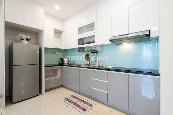 Cho thuê C/c cao cấp Nguyễn Kim ngay TT Q.10 có 3PN Full nội thất Giá 
