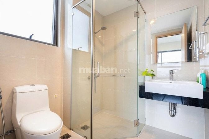 Cho thuê C/c cao cấp Nguyễn Kim ngay TT Q.10 có 3PN Full nội thất Giá 