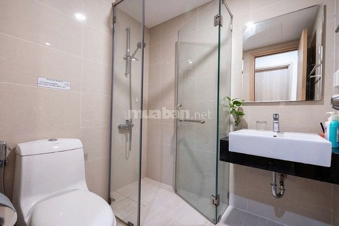 Cho thuê C/c cao cấp Nguyễn Kim ngay TT Q.10 có 3PN Full nội thất Giá 