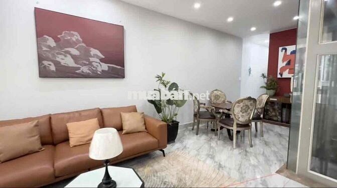 Cho thuê căn hộ dịch vụ cao cấp 2 PN 100m2, 14 triệu/tháng Vạn Phúc