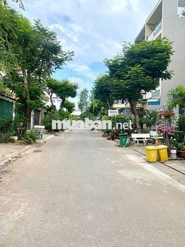 CHO THUÊ KHO đường Đặng Thùy Trâm, DT: 5x20m. Hẻm thông.