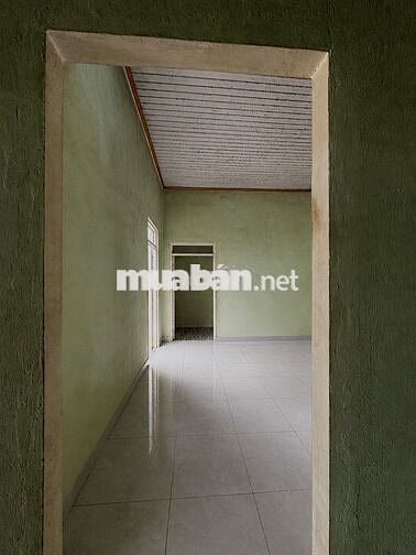 Bán Nhà Có Bìa Đỏ Đất Thổ Cư Gần Cổng Chào Dục Nhày 3 