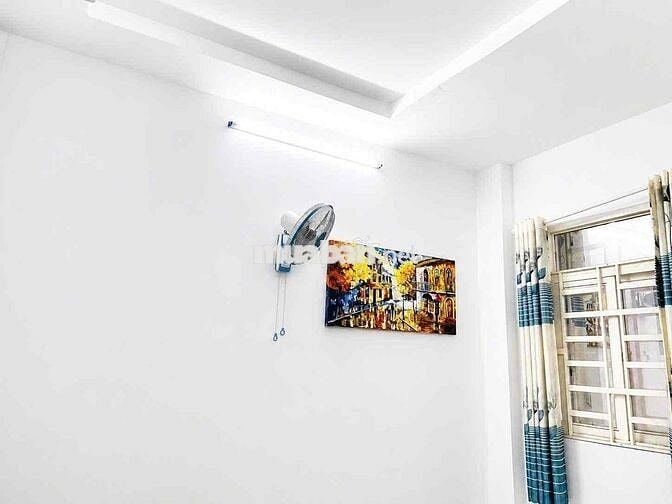 CHO THUÊ NC 4PN, 3WC, 1PK, 1 Bếp - P15 Q8